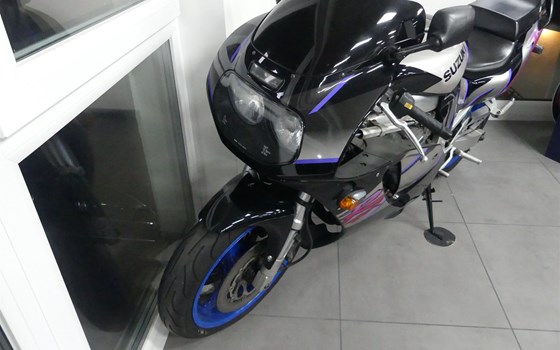 Gebrauchtmotorrad Suzuki GSX-R 750 - Bild 2