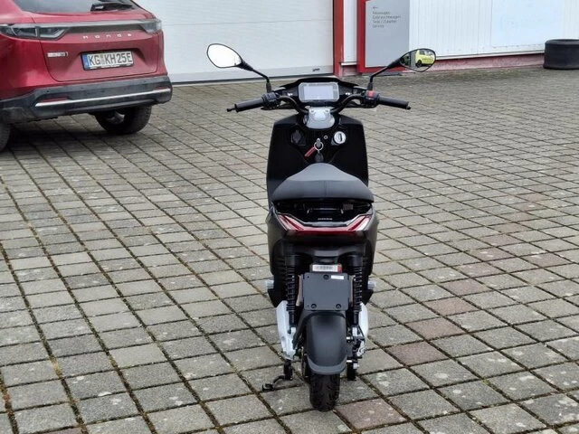 Offer Piaggio 1 + Bild 3: Offer Piaggio 1 +