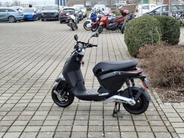Offer Piaggio 1 + Bild 4: Offer Piaggio 1 +