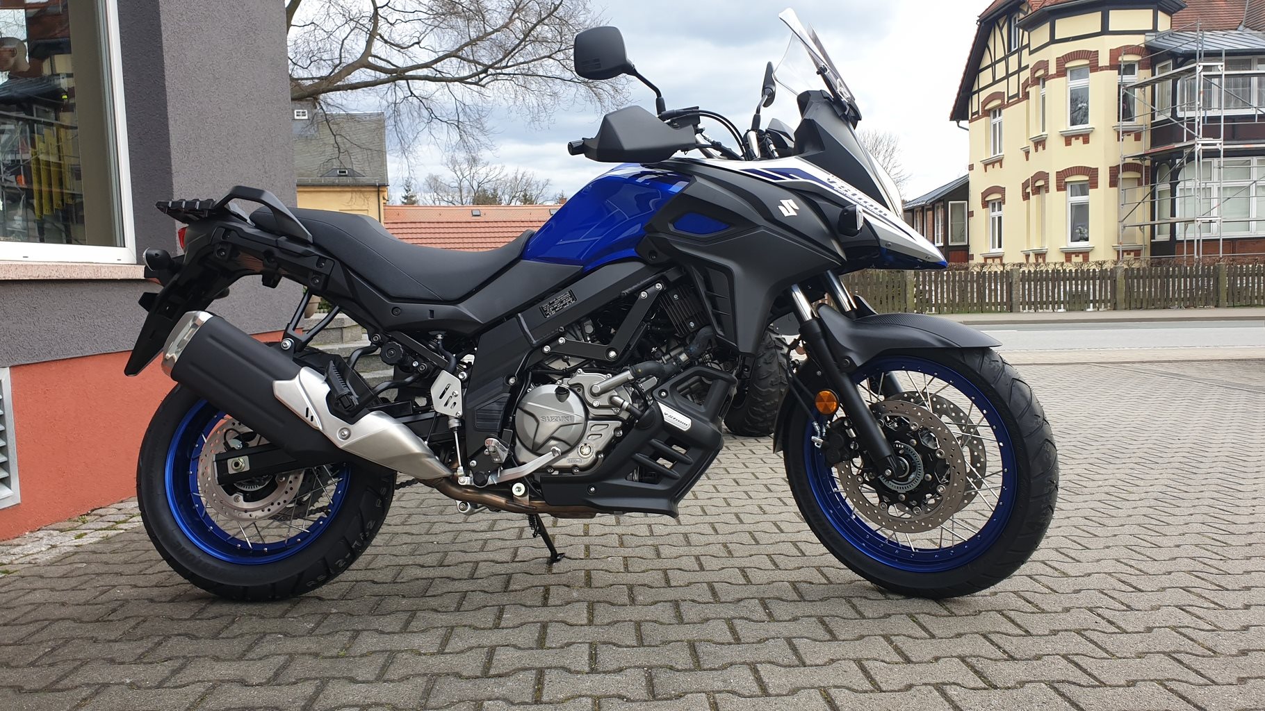 Suzuki V-Strom 650 