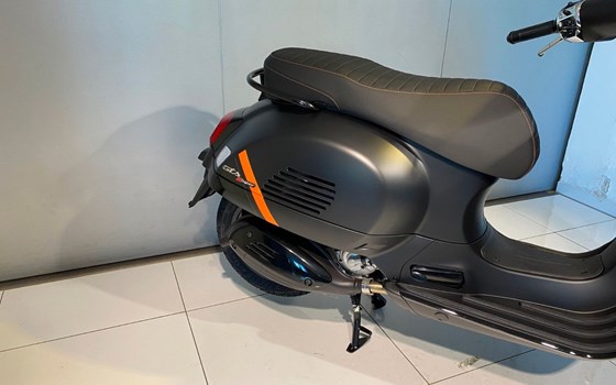 Neufahrzeug Vespa GTS 300 Super Sport - Bild 4