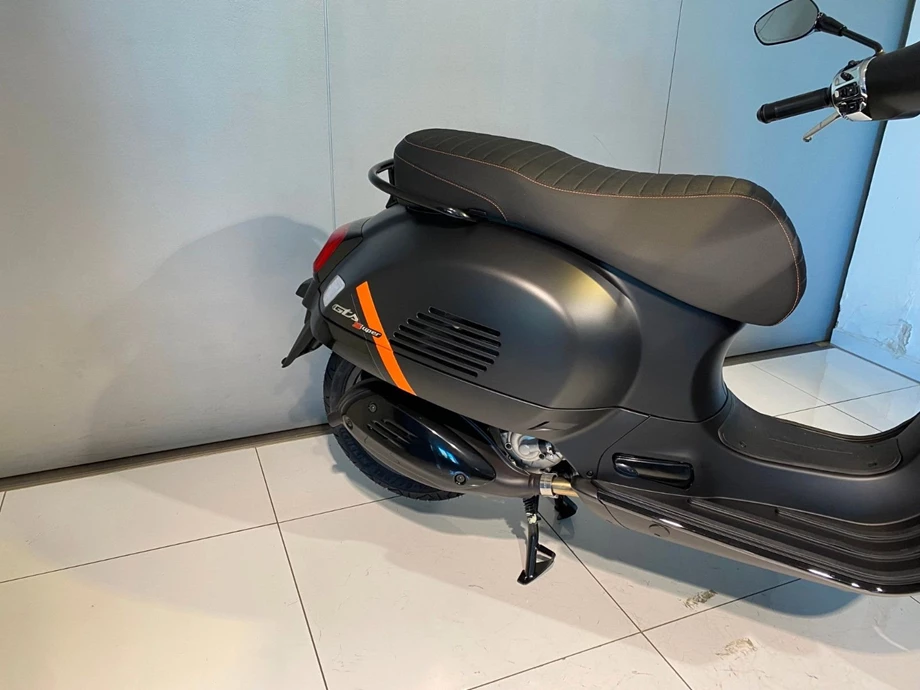 Angebot Vespa GTS 300 Super Sport Bild 4: Angebot Vespa GTS 300 Super Sport