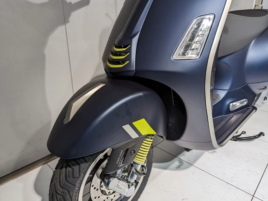 Angebot Vespa GTS 300 Super Tech Bild 7: Angebot Vespa GTS 300 Super Tech