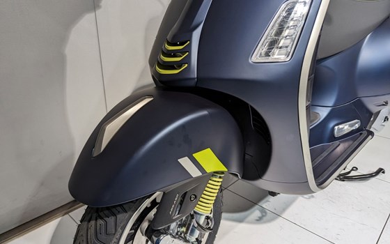 Neufahrzeug Vespa GTS 300 Super Tech - Bild 7