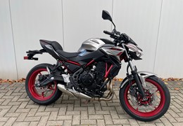 Neumotorrad Kawasaki Z650