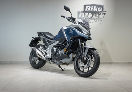 Honda NC750X (blau)