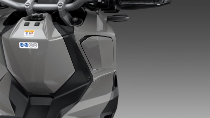 Honda X-ADV (Iridium Gray Metallic) - Bild 8