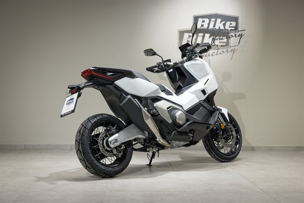Honda X-ADV (Pearl Glare White) - Bild 2