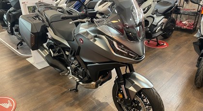 Neumotorrad Honda NT1100 DCT