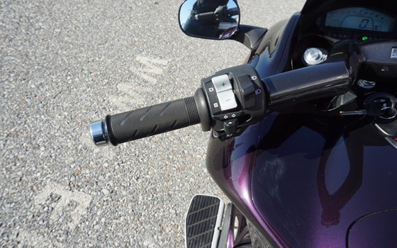 Gebrauchtmotorrad Honda DN-01 - Bild 11