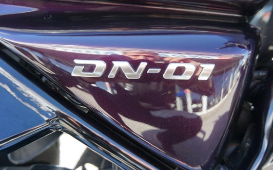 Gebrauchtmotorrad Honda DN-01 - Bild 8