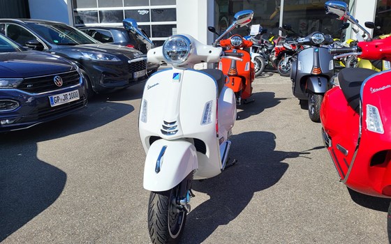 Neufahrzeug Vespa GTS 125 ie Super - Bild 9