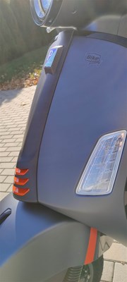 Vespa GTS 300 hpe Super Sport (Grau Travolgente Matt) - Bild 7