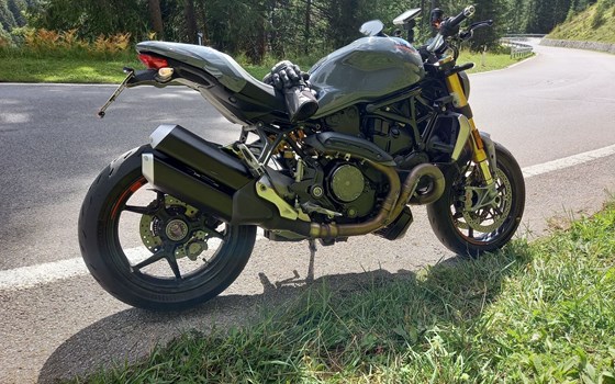 Gebrauchtmotorrad Ducati Monster 1200 S - Bild 2 Gebrauchtmotorrad Ducati Monster 1200 S - Bild 2