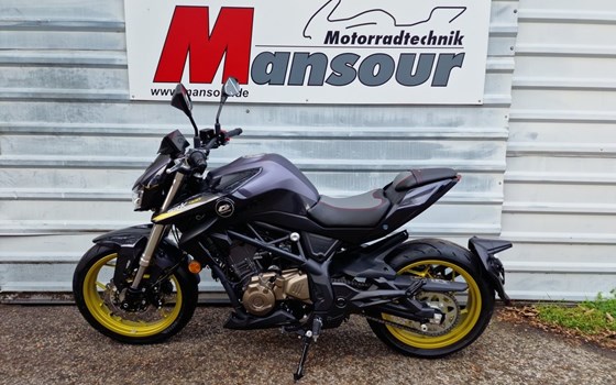 Gebrauchtmotorrad QJ Motor SRK 400 - Bild 3