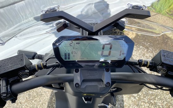 Neufahrzeug Super Soco CPX - Bild 5