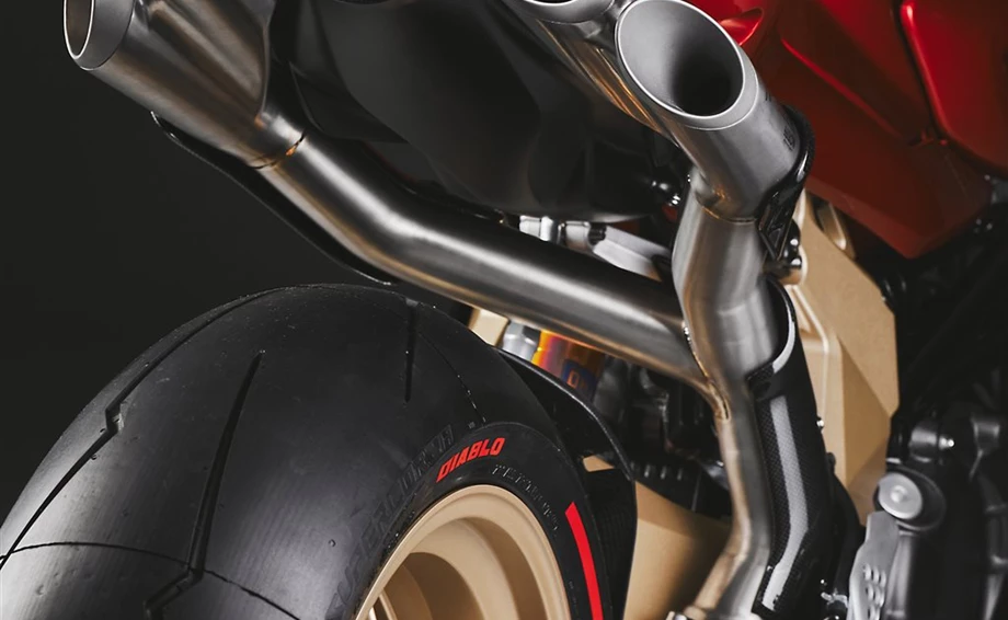 Angebot MV Agusta Superveloce 1000 Serie Oro Bild 4: Angebot MV Agusta Superveloce 1000 Serie Oro