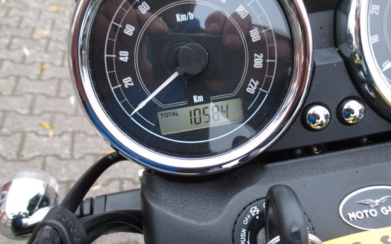 Gebrauchtmotorrad Moto Guzzi V7 Special - Bild 10