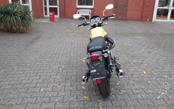 Gebrauchtmotorrad Moto Guzzi V7 Special - Bild 4