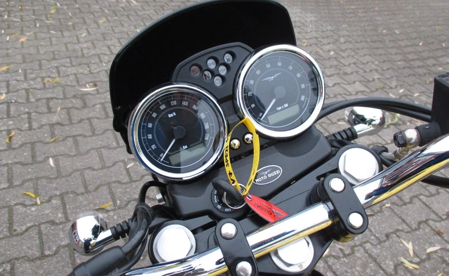 Angebot Moto Guzzi V7 Special Bild 9: Angebot Moto Guzzi V7 Special