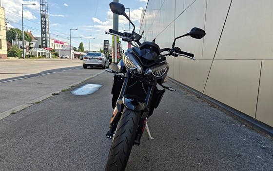 Neufahrzeug Triumph Street Triple 765 R - Bild 3 Neufahrzeug Triumph Street Triple 765 R - Bild 3