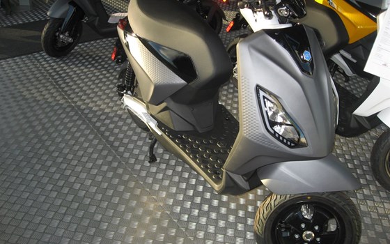 Neufahrzeug Piaggio 1 Active - Bild 1