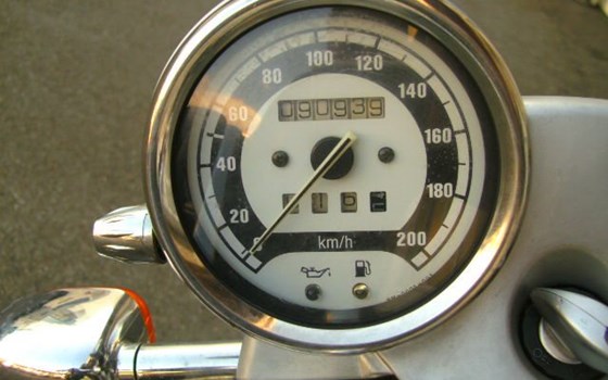 Gebrauchtmotorrad BMW R 1200 C - Bild 4 Gebrauchtmotorrad BMW R 1200 C - Bild 4