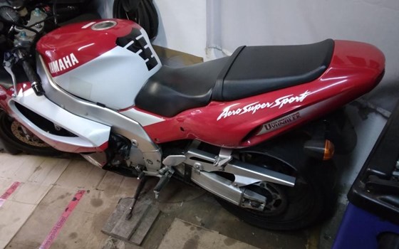 Gebrauchtmotorrad Yamaha YZF 1000 R Thunderace - Bild 4