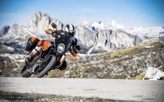 Gebrauchtmotorrad KTM 1290 Super Duke GT - Bild 8 Gebrauchtmotorrad KTM 1290 Super Duke GT - Bild 8