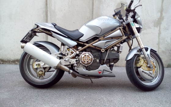 Gebrauchtmotorrad Ducati Monster 900 - Bild 1