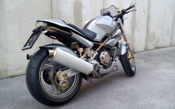 Gebrauchtmotorrad Ducati Monster 900 - Bild 2