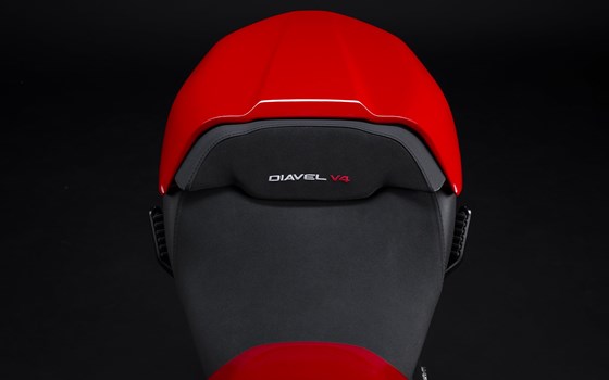 Neufahrzeug Ducati Diavel V4 - Bild 8