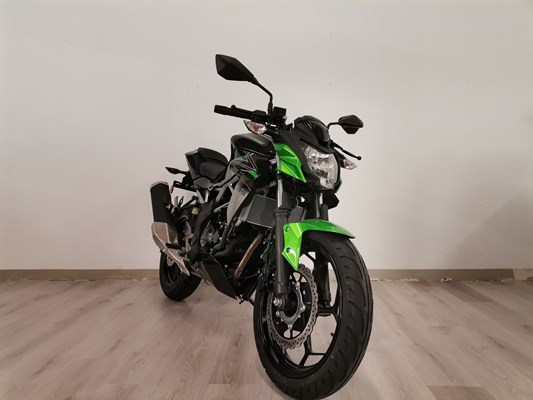 Kawasaki Z125 (grün) - Bild 2