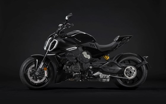Neufahrzeug Ducati Diavel V4 - Bild 5 Neufahrzeug Ducati Diavel V4 - Bild 5