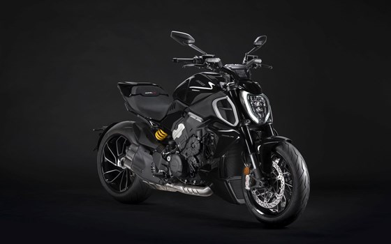 Neufahrzeug Ducati Diavel V4 - Bild 1 Neufahrzeug Ducati Diavel V4 - Bild 1