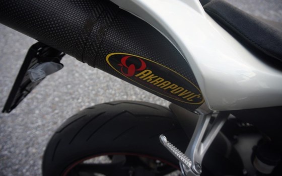 Gebrauchtmotorrad Yamaha R1 - Bild 8