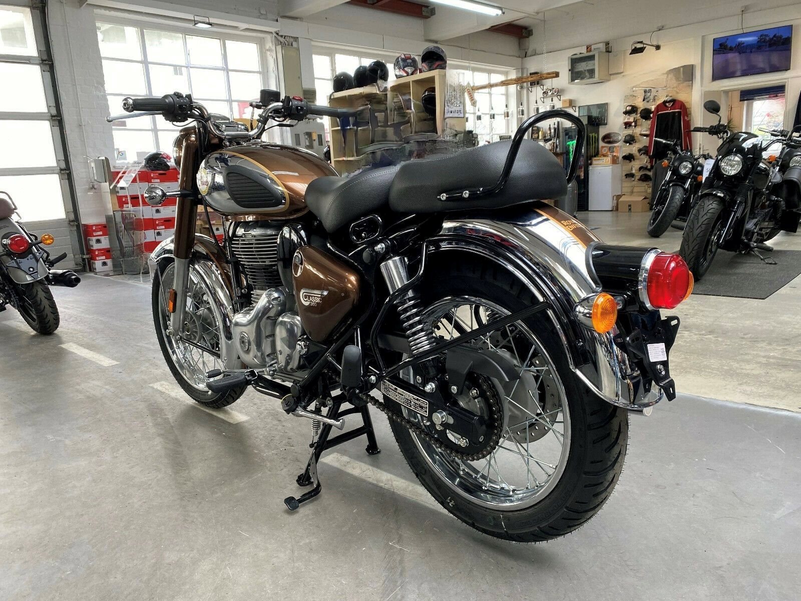 Royal enfield classic 500 euro deals 5