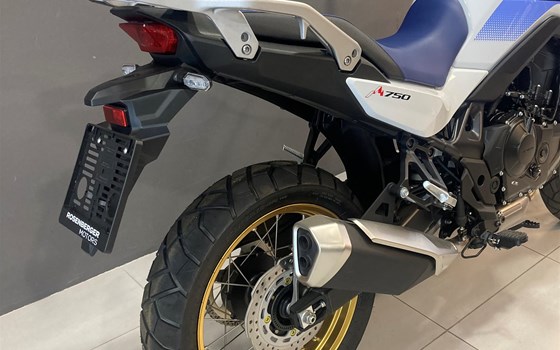 Neufahrzeug Honda XL750 Transalp - Bild 5 Neufahrzeug Honda XL750 Transalp - Bild 5
