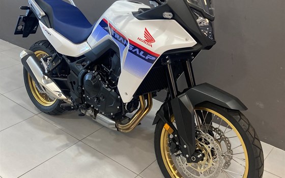 Neufahrzeug Honda XL750 Transalp - Bild 1 Neufahrzeug Honda XL750 Transalp - Bild 1