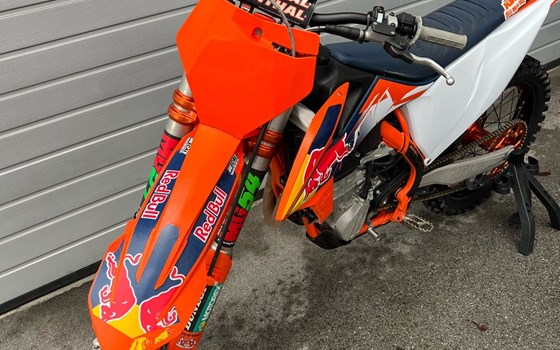 Gebrauchtmotorrad KTM 450 SX-F Factory Edition - Bild 1 Gebrauchtmotorrad KTM 450 SX-F Factory Edition - Bild 1