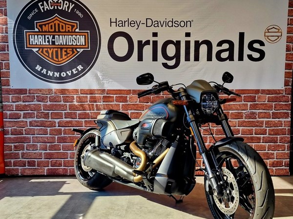 Gebrauchtmotorrad Harley-Davidson Softail FXDR 114 FXDRS
