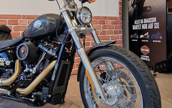 Gebrauchtmotorrad Harley-Davidson Softail Standard FXST - Bild 2
