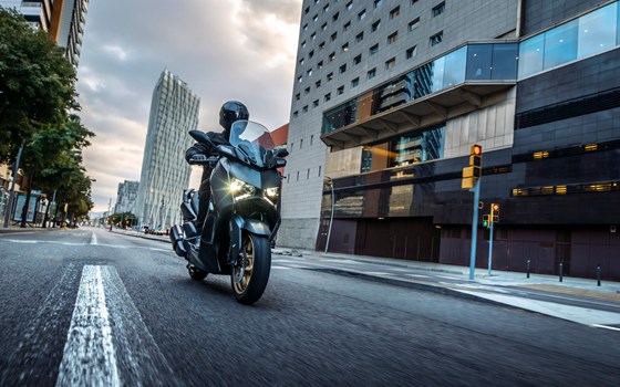 Neufahrzeug Yamaha XMAX 300 Tech MAX - Bild 2