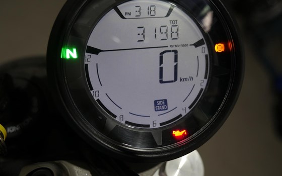 Gebrauchtmotorrad Ducati Scrambler Sixty2 - Bild 10