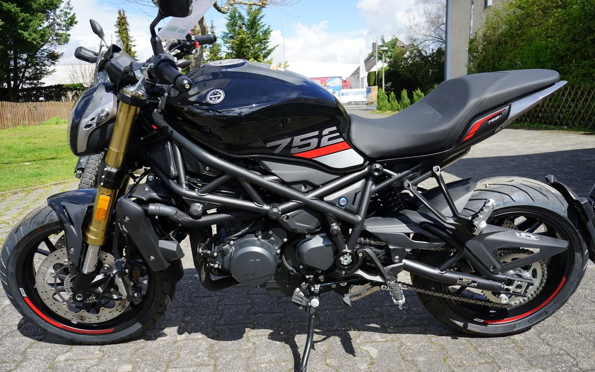 Angebot Benelli 752 S