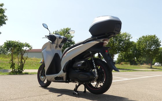 Gebrauchtmotorrad Honda SH350i - Bild 6