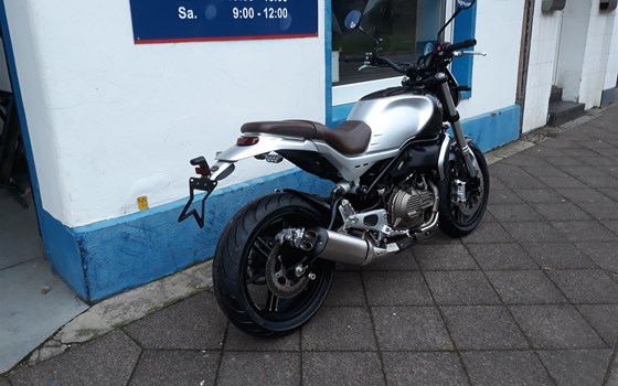 Gebrauchtmotorrad QJ Motor SRV 550 - Bild 5