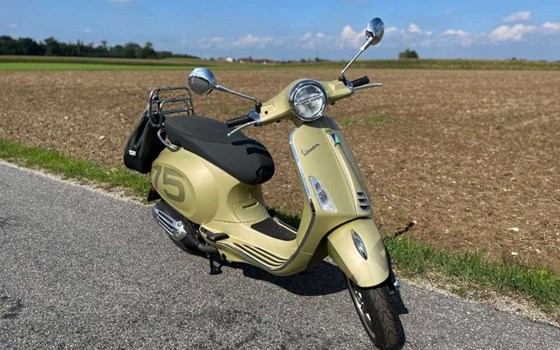 Neufahrzeug Vespa Primavera - Bild 1 Neufahrzeug Vespa Primavera - Bild 1