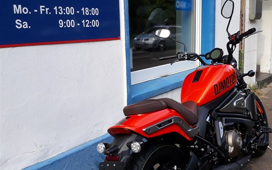 Gebrauchtmotorrad QJ Motor SRV 550 - Bild 6