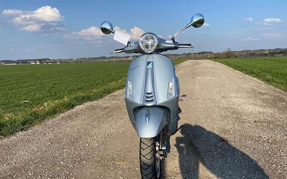 Neufahrzeug Vespa 125 Primavera - Bild 2 Neufahrzeug Vespa 125 Primavera - Bild 2